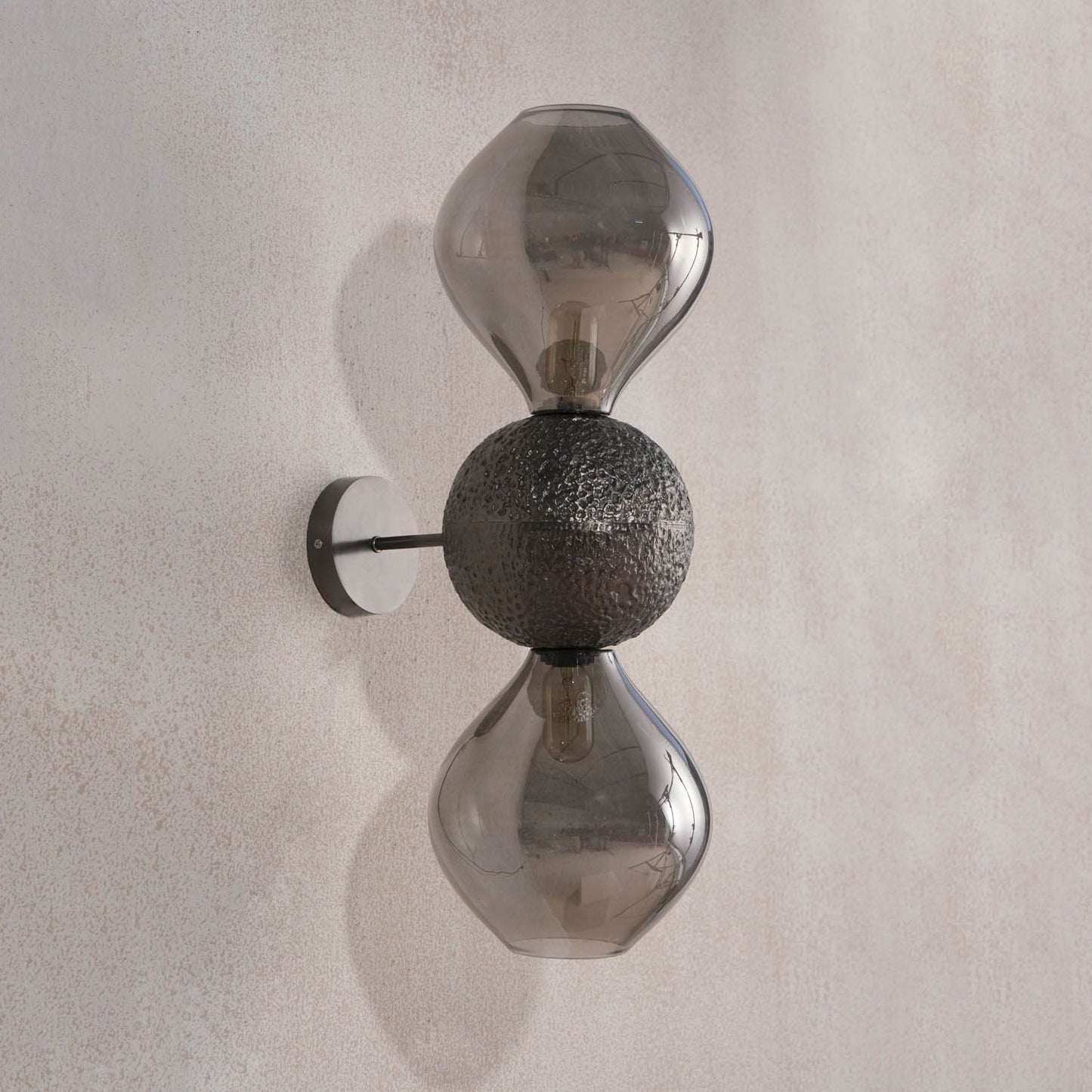 Notto Casted Wall Lamp