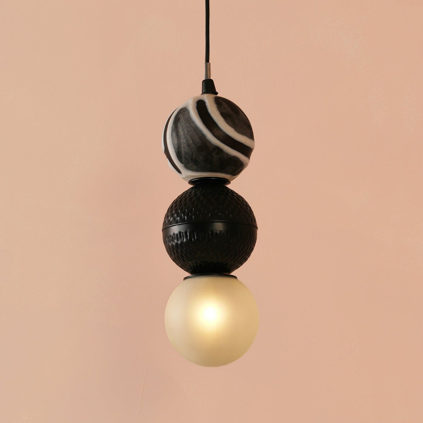 Lagori Hanging Lamp