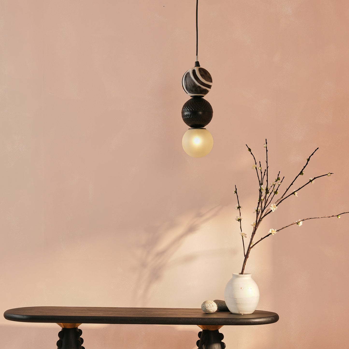 Lagori Hanging Lamp