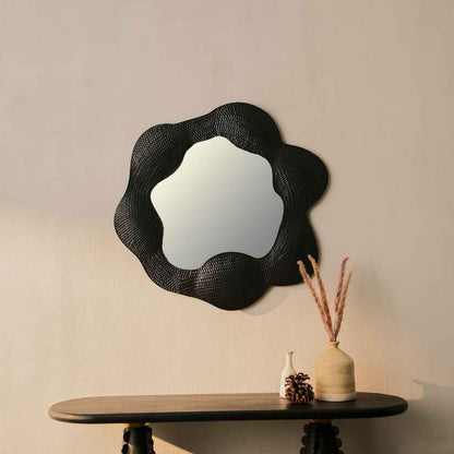 Dunes Repoussed Black Mirror