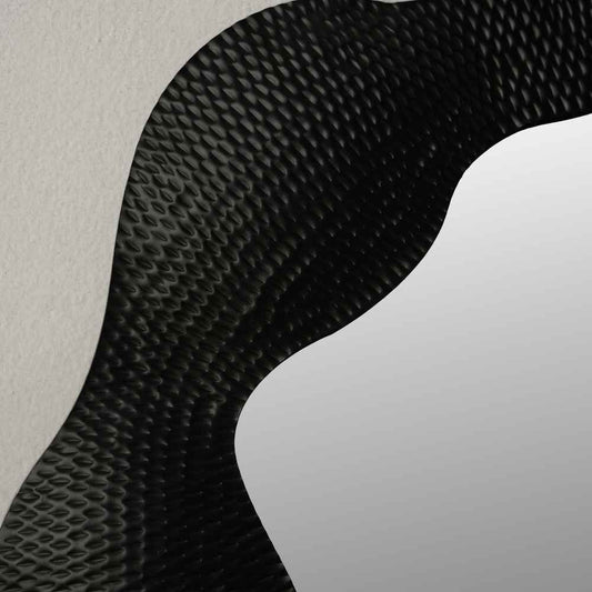 Dunes Repoussed Black Mirror