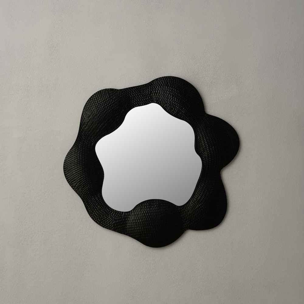 Dunes Repoussed Black Mirror