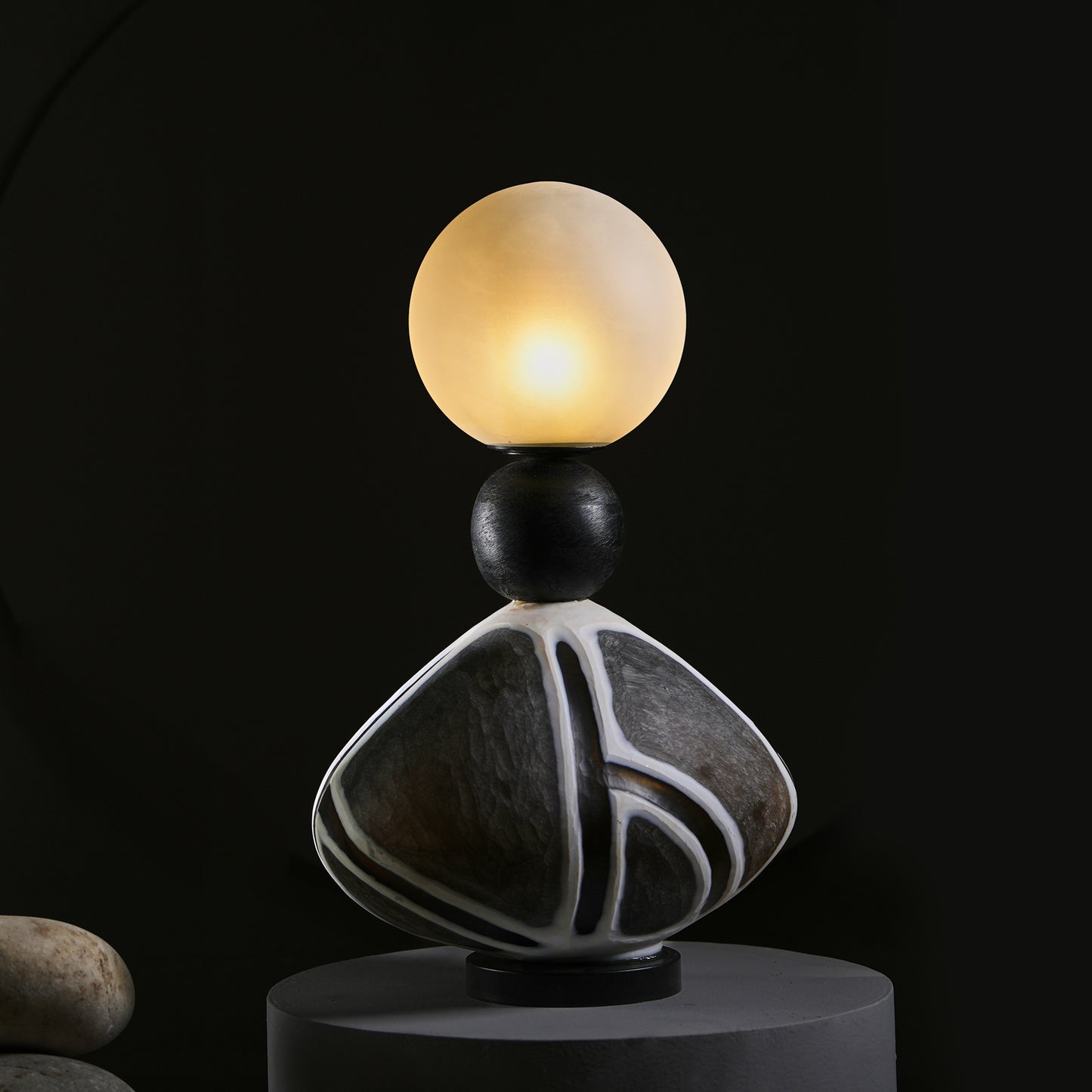 Lagori Round Table Lamp