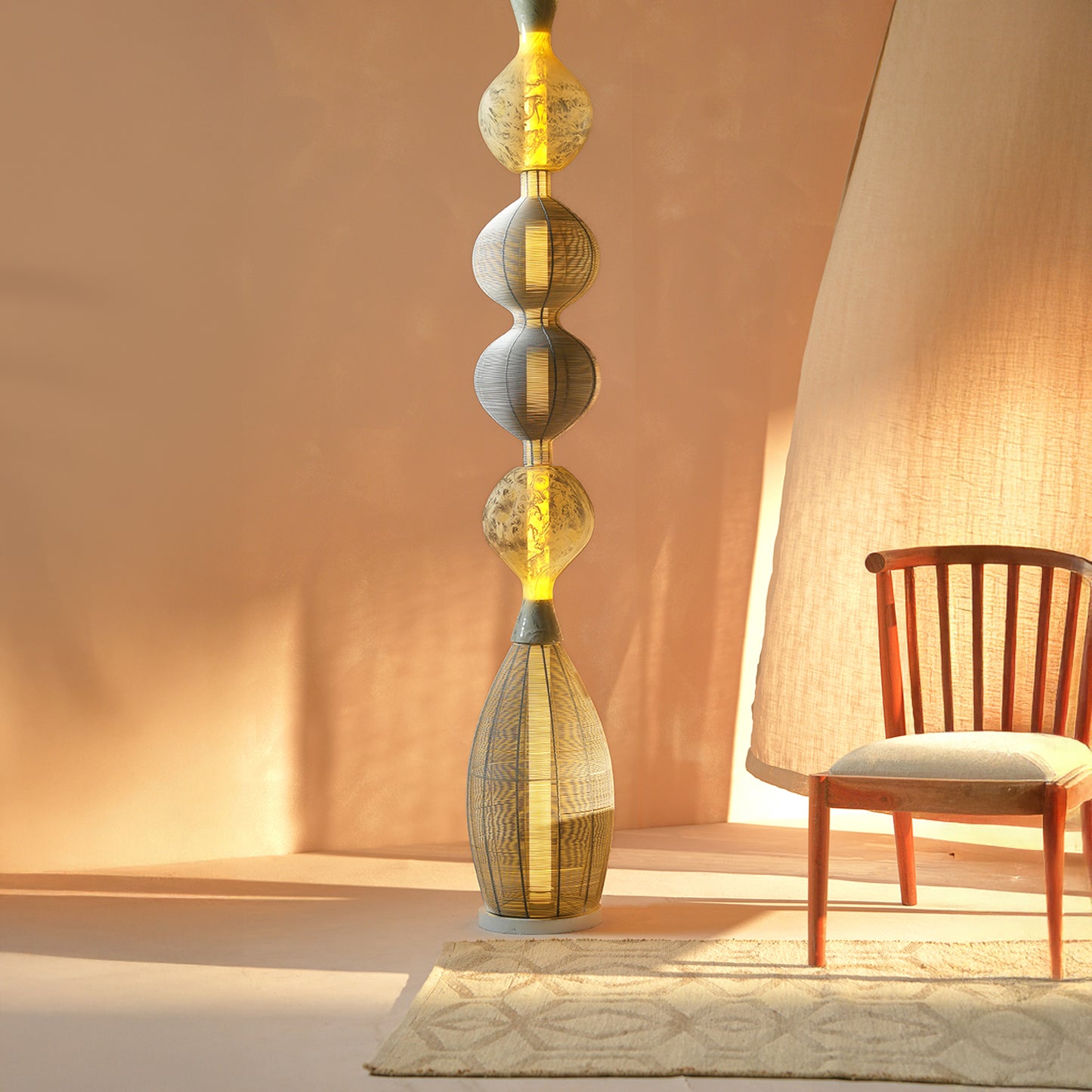 Notto White Column Floor Lamp