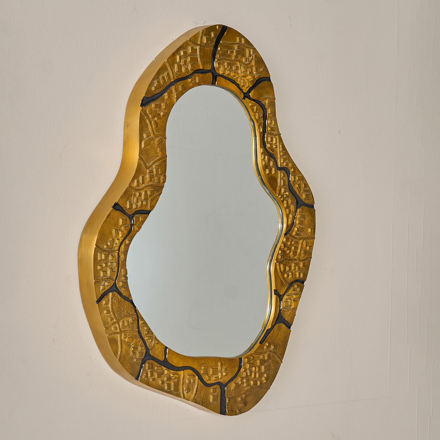 Buy Yaahvi by Nikita Bansal Kinara Mirror Medium - Contemporary & Handcrafted Wall Decor Online India