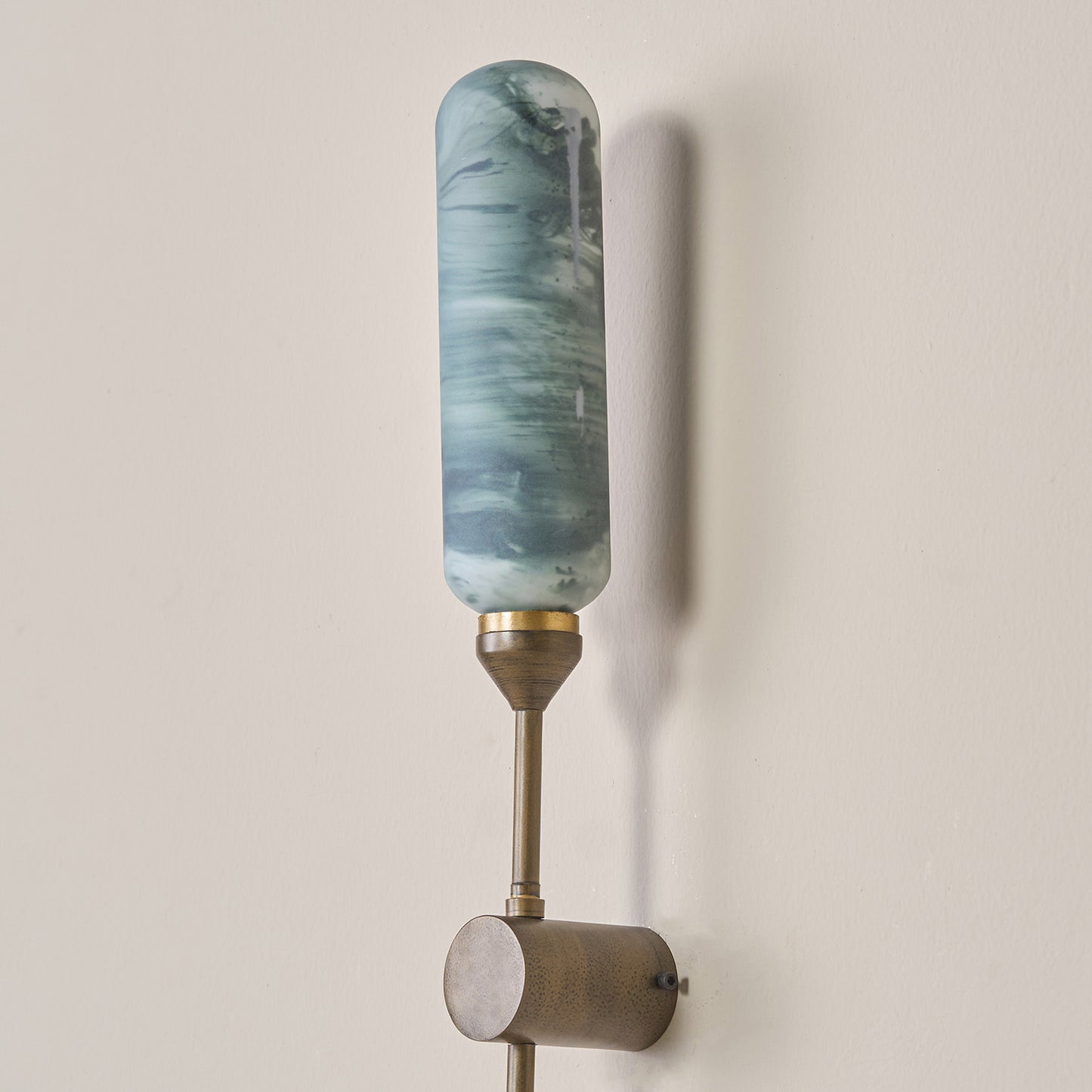 Buy Yaahvi by Nikita Bansal Kinara Oblong Outdoor Wall Lamp Gold and Green - Contemporary & Handcrafted Wall Lamps Online India